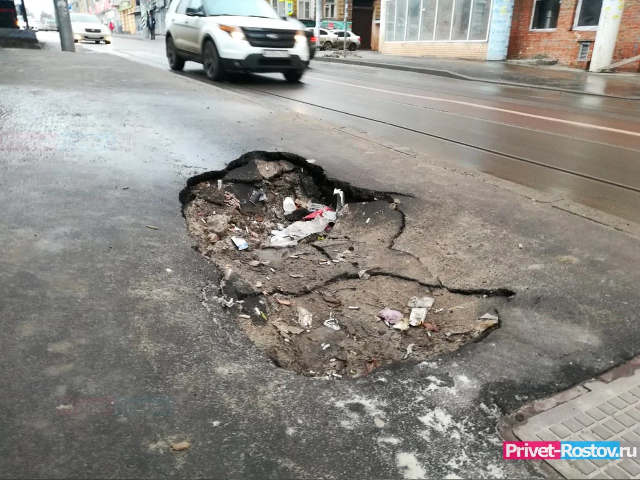 Ямы на дорогах в Ростове не будут появляться 17 лет после ремонта в 2024 году
